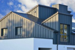 HAR COUVREUR SARTHE : Travaux de charpente, couverture, zinguerie, faîtage, Nettoyage démoussage et peinture hydrofuge toiture, Ravalement Façade, pose de bardage, petite maçonnerie … intervention dans la Sarthe : Le Mans 72 ….